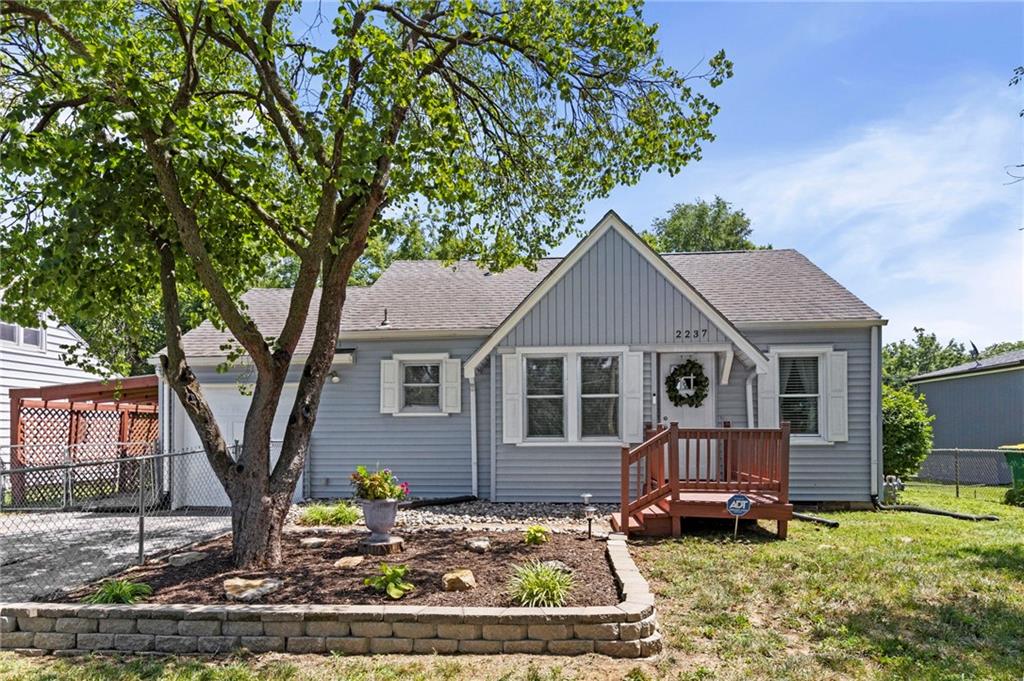 2237 S 14th Street, Kansas City, KS 66103