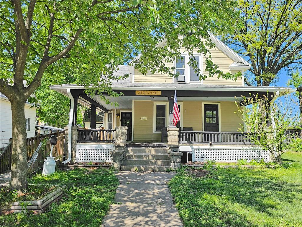 214 S Cottonwood Street, Iola, KS 66749