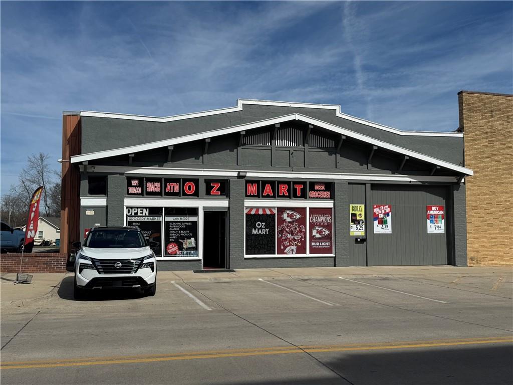 432 Main Street, Osawatomie, KS 66064