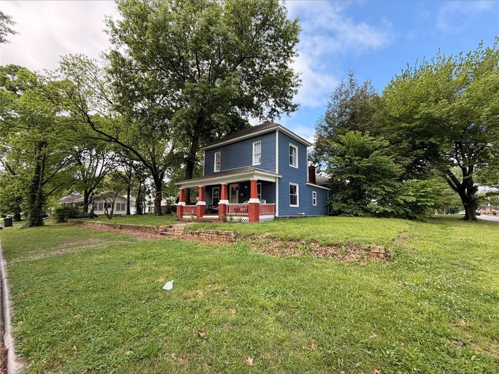 108 E Jefferson Street, Pittsburg, KS 66762