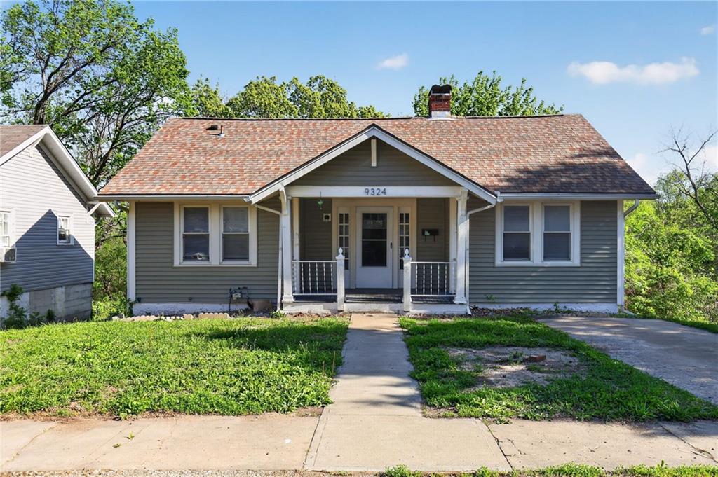 9324 E 15th Street, Independence, MO 64052