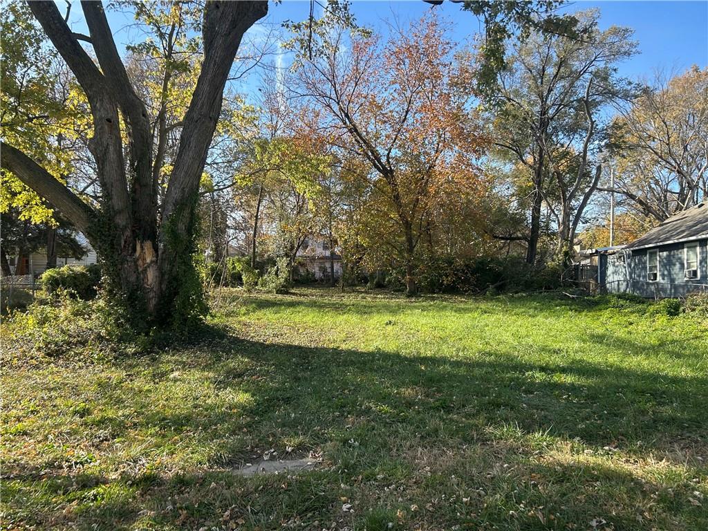 2332 Oakley Avenue, Kansas City, MO 64127