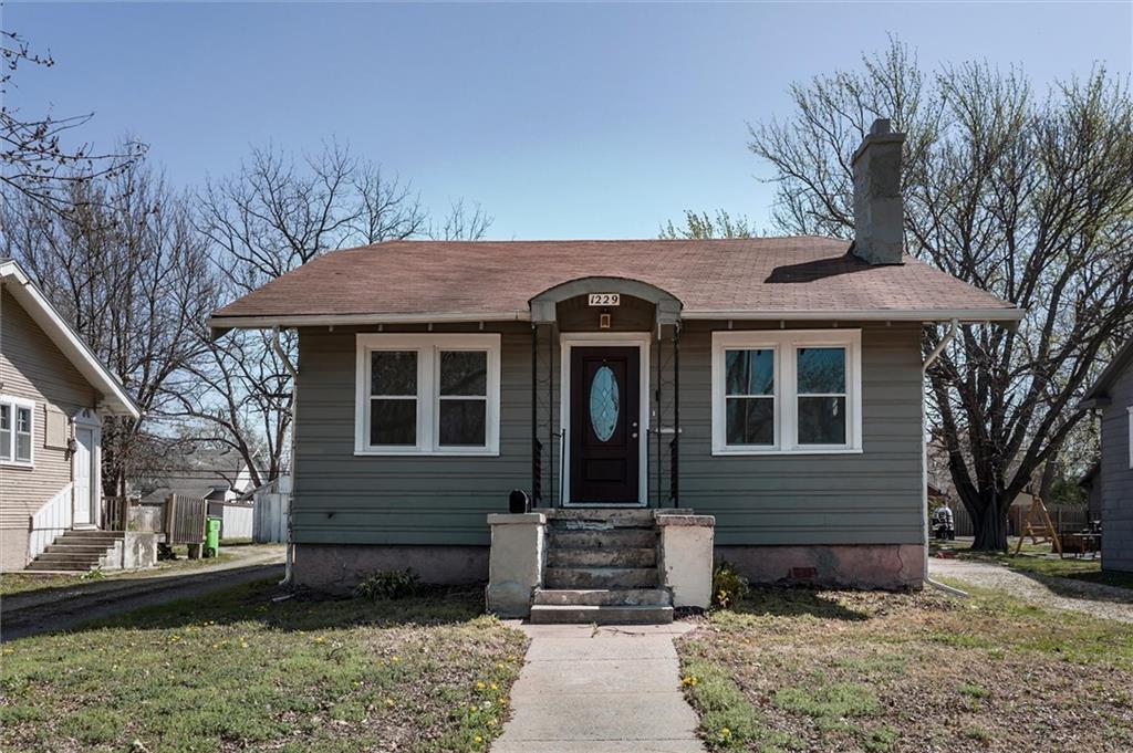1229 S Main Street, Ottawa, KS 66067