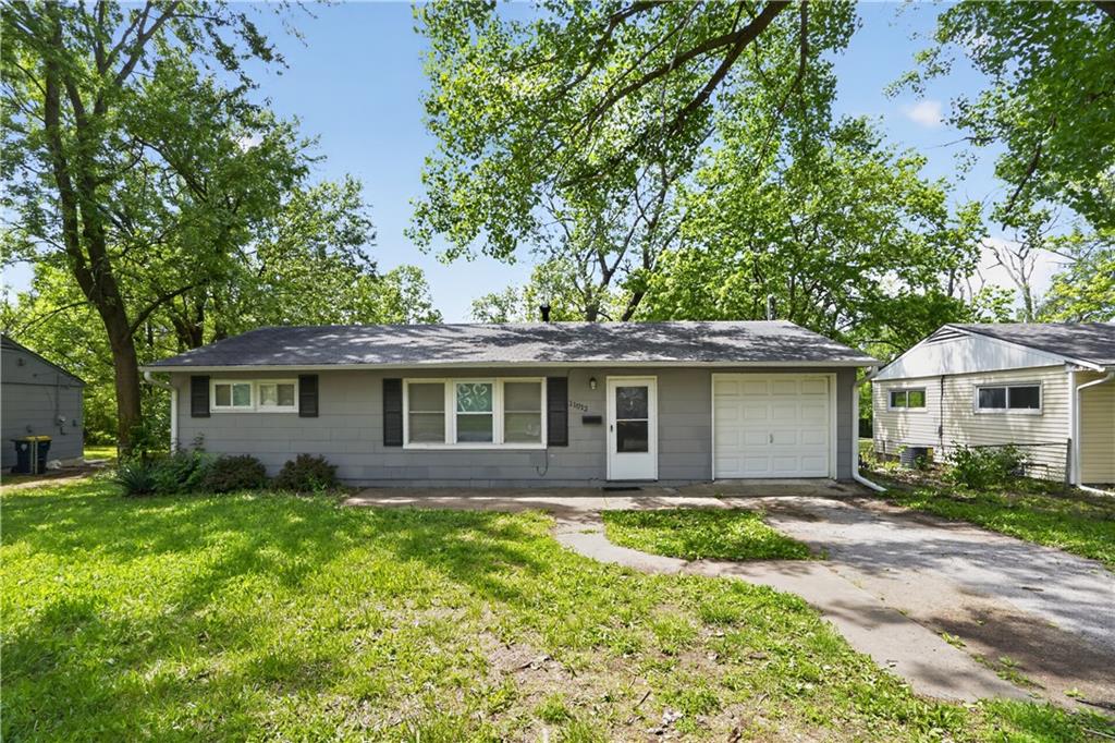 11012 Cambridge Avenue, Kansas City, MO 64134