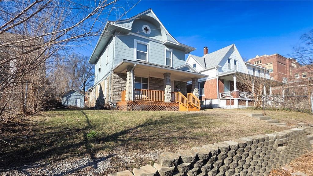 142 N BELLAIRE Avenue, Kansas City, MO 64123