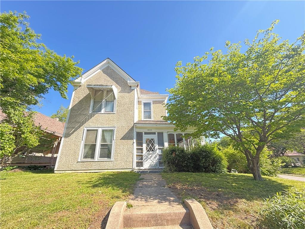 1622 South Street, Lexington, MO 64067