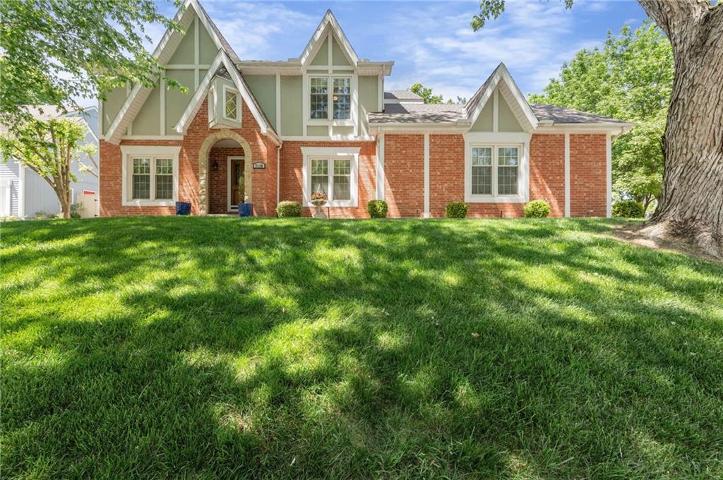 7648 N Lucerne Court, Kansas City, MO 64151