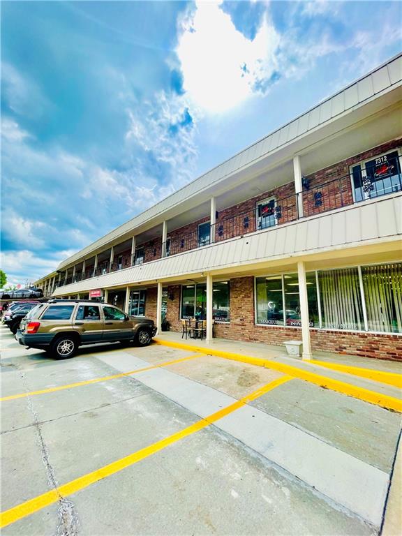 7312-D, D1, E Raytown Road, Raytown, MO 64133