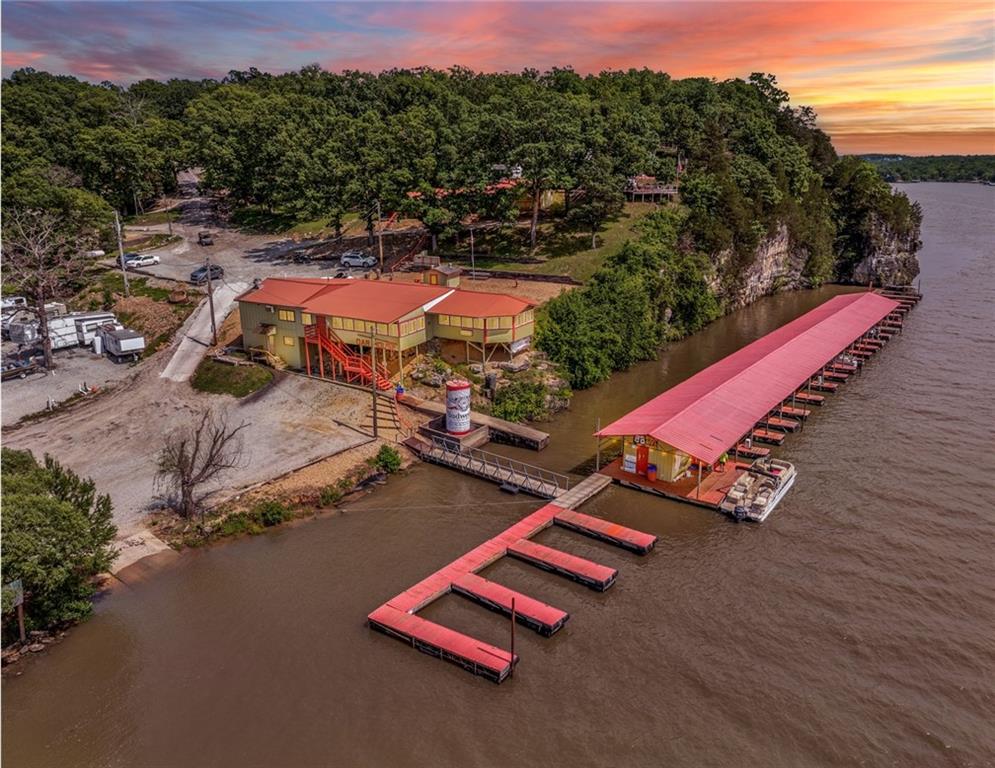 25842 Old Oar House Road, Warsaw, MO 65355