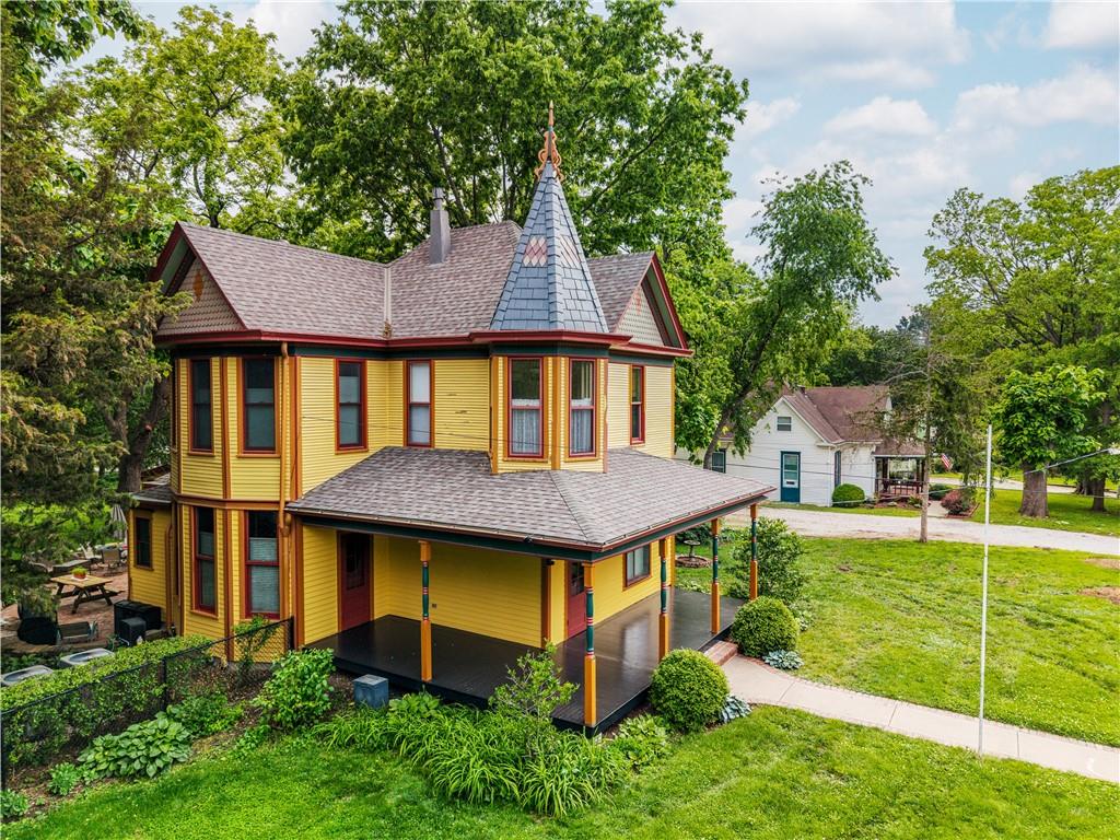 1704 SW Walnut Street, Blue Springs, MO 64015