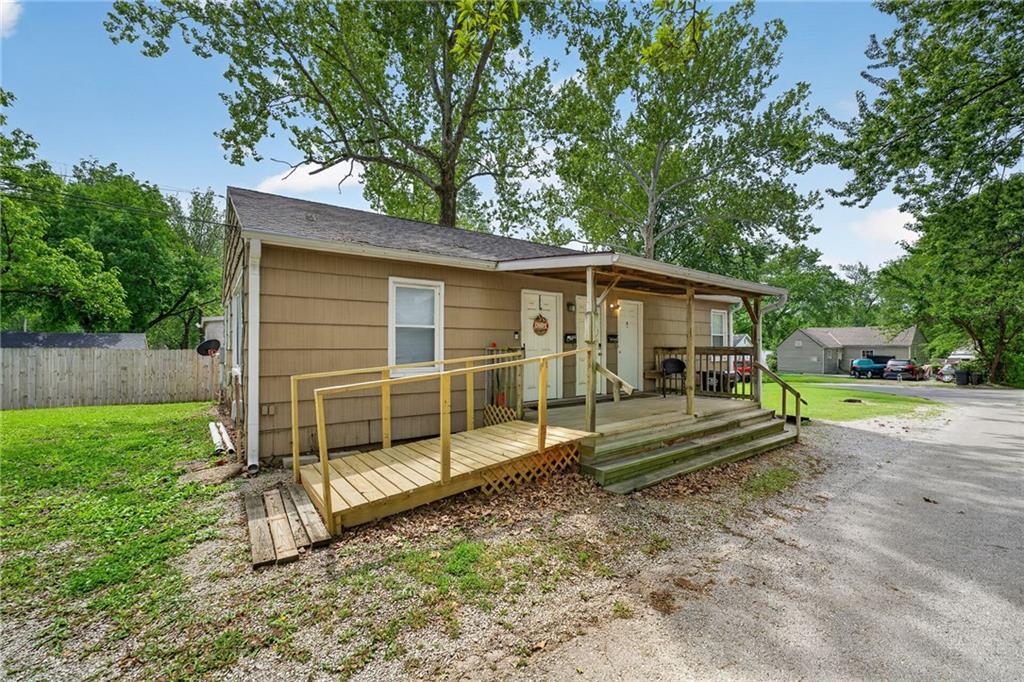 1921 S Ash Avenue, Independence, MO 64052
