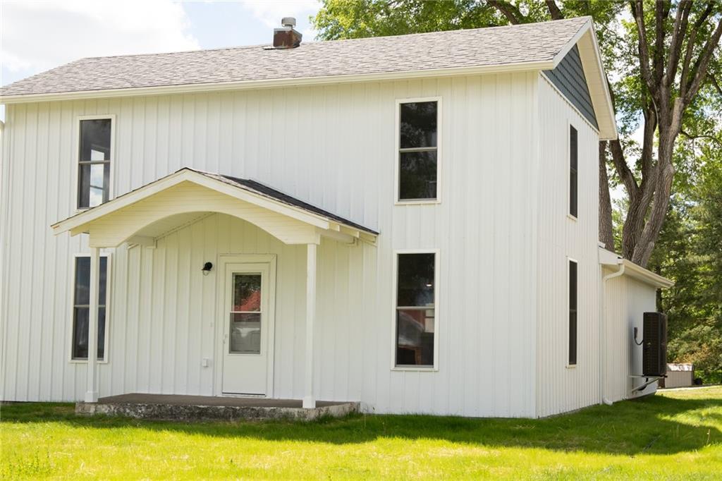 302 Little Brick Road, Cameron, MO 64429