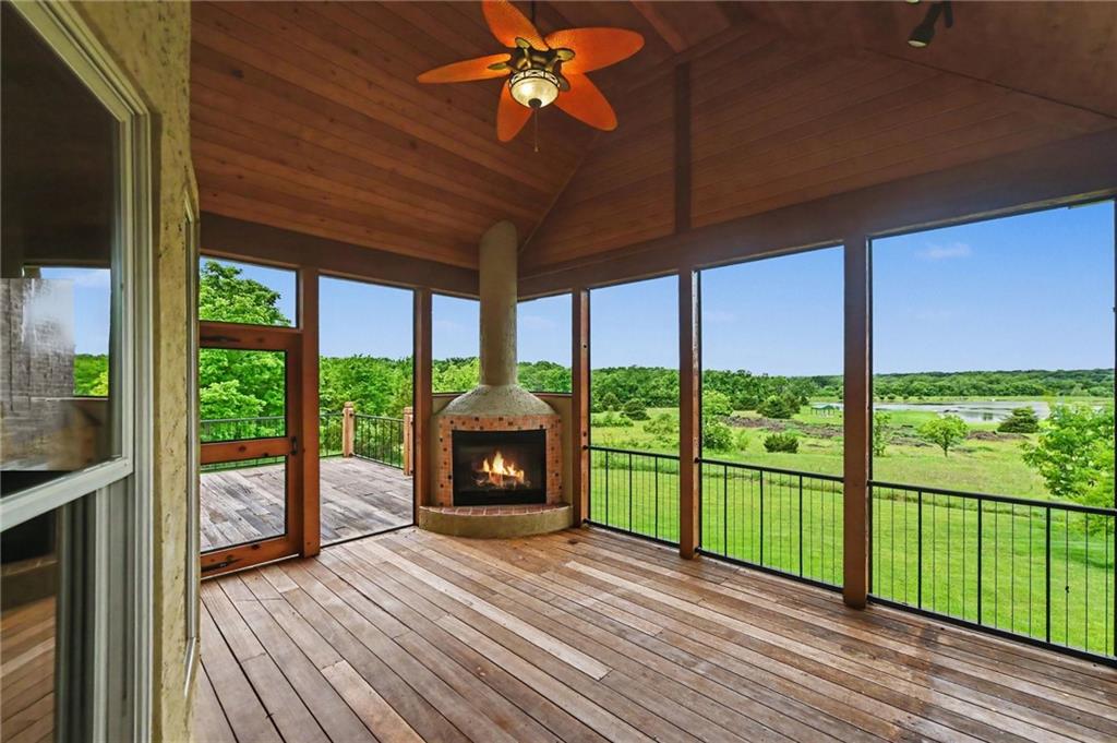 18890 W 252 nd Street, Paola, KS 66071