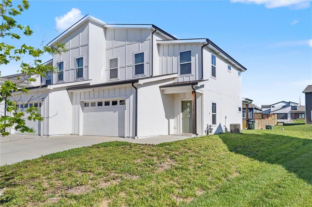 2530 Arlene Place, Lawrence, KS 66046
