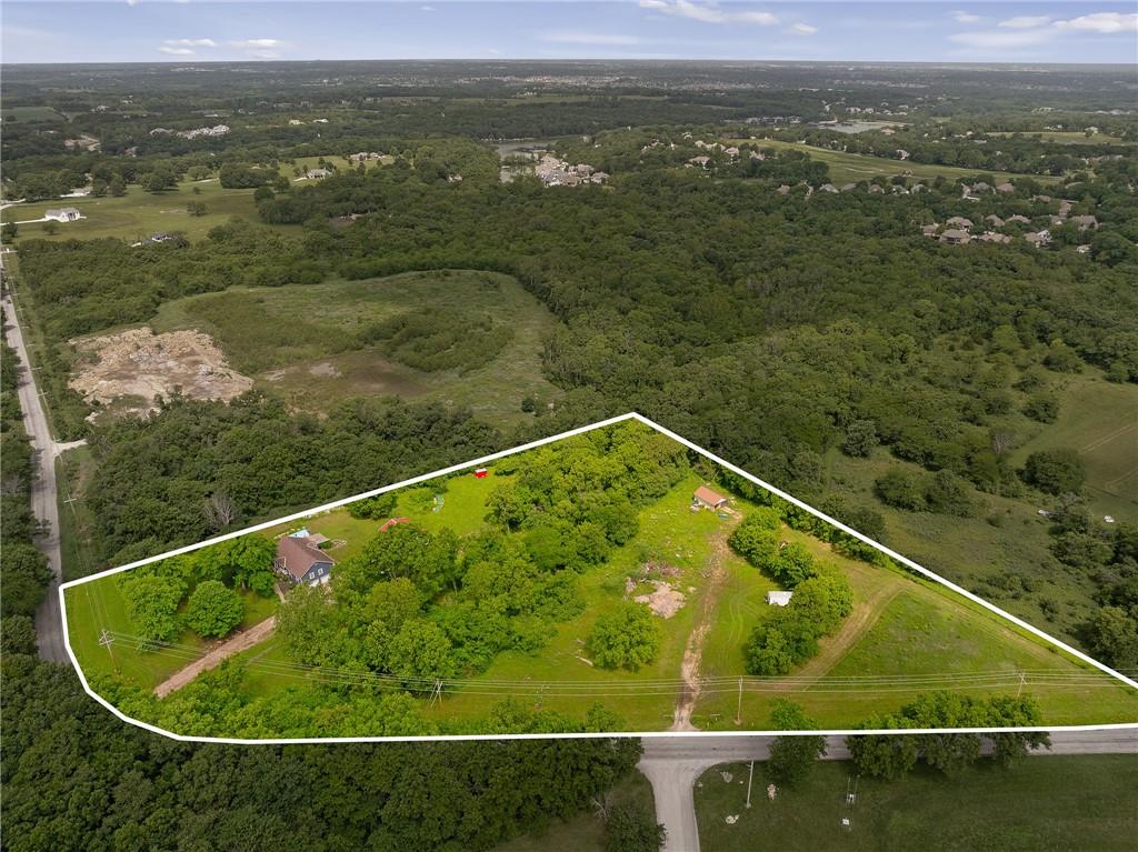 700 E 171ST Street, Loch Lloyd, MO 64012