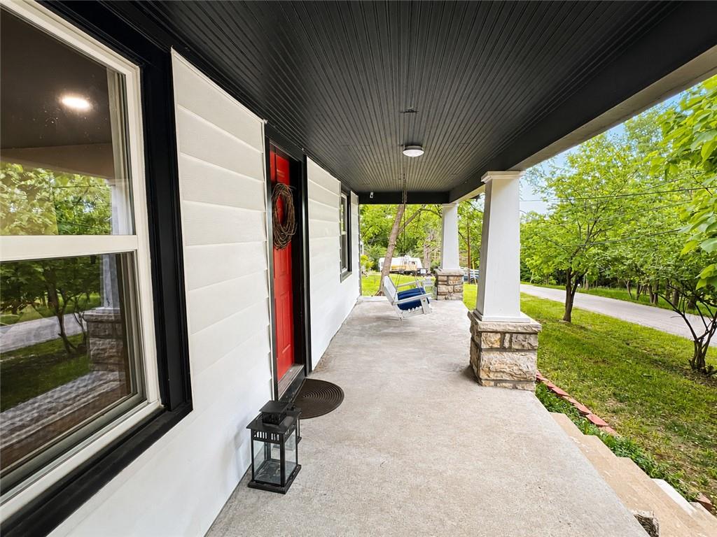 9214 Chestnut Avenue, Kansas City, MO 64132
