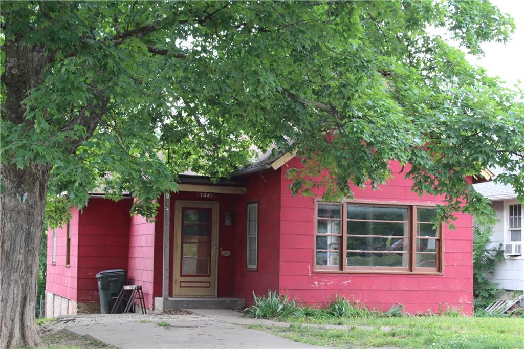 1331 Spruce Street, Leavenworth, KS 66048