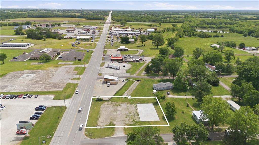 1303 East Street, Iola, KS 66749