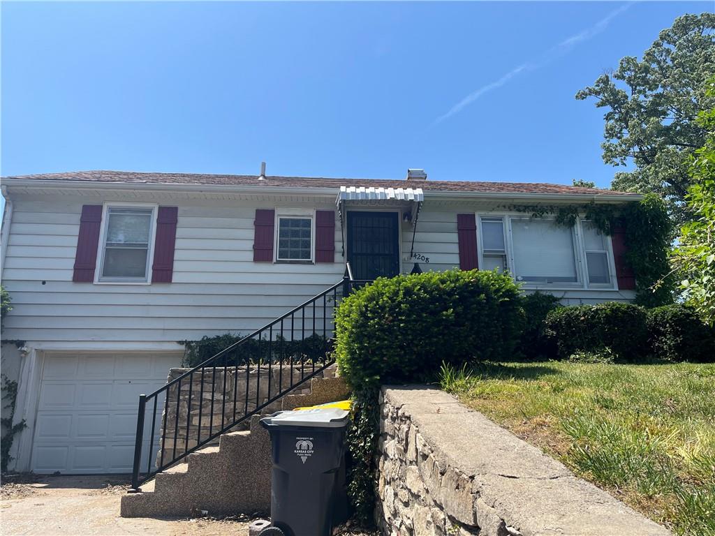 4208 N Brighton Avenue, Kansas City, MO 64117