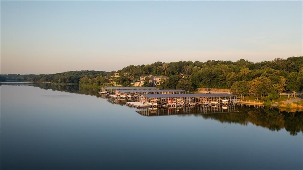17105 Galloway Drive, Loch Lloyd, MO 64012