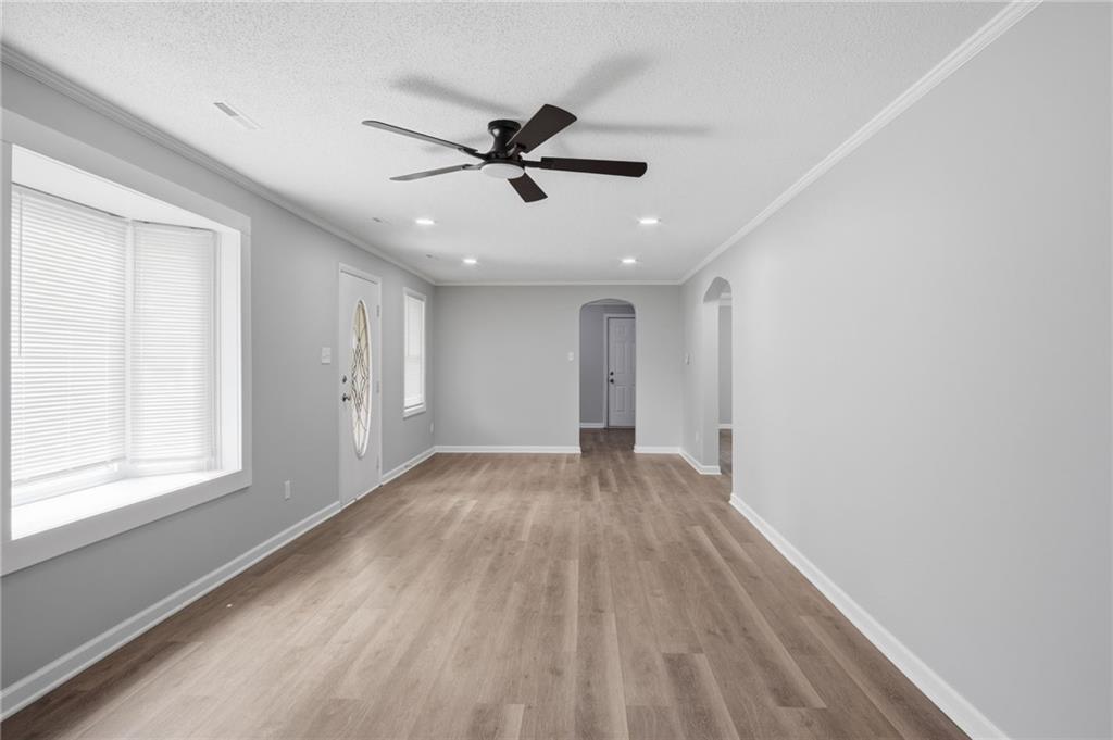9622 Linwood Boulevard, Independence, MO 64052