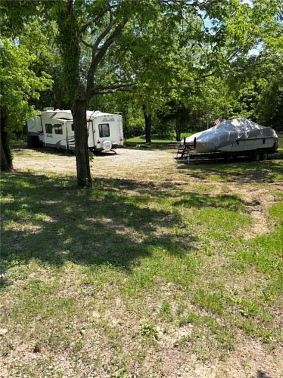 54 Bear Drive, Mound City, KS 66056