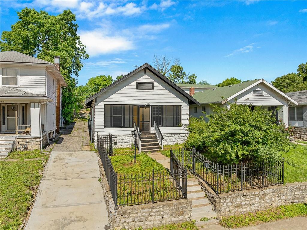 3506 Askew Avenue, Kansas City, MO 64128