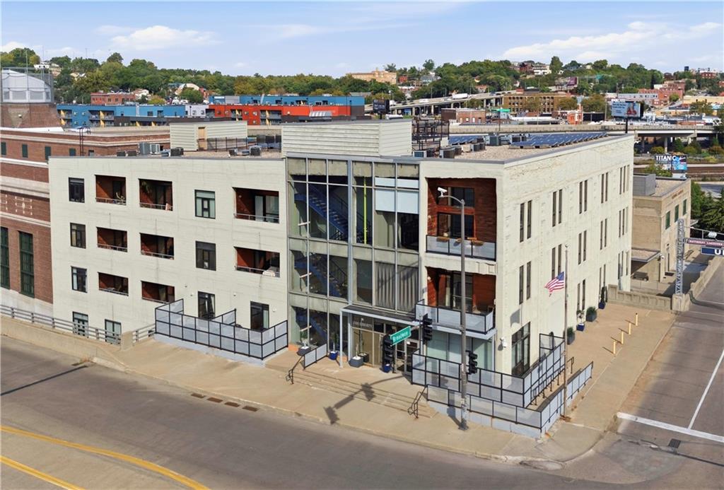 360 W Pershing Road, Kansas City, MO 64108