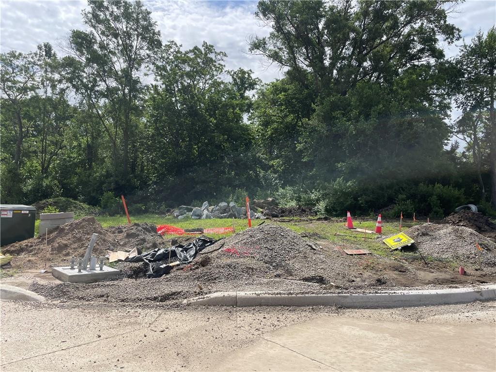1907 & 1925 Scherer Road, Lee's Summit, MO 64082
