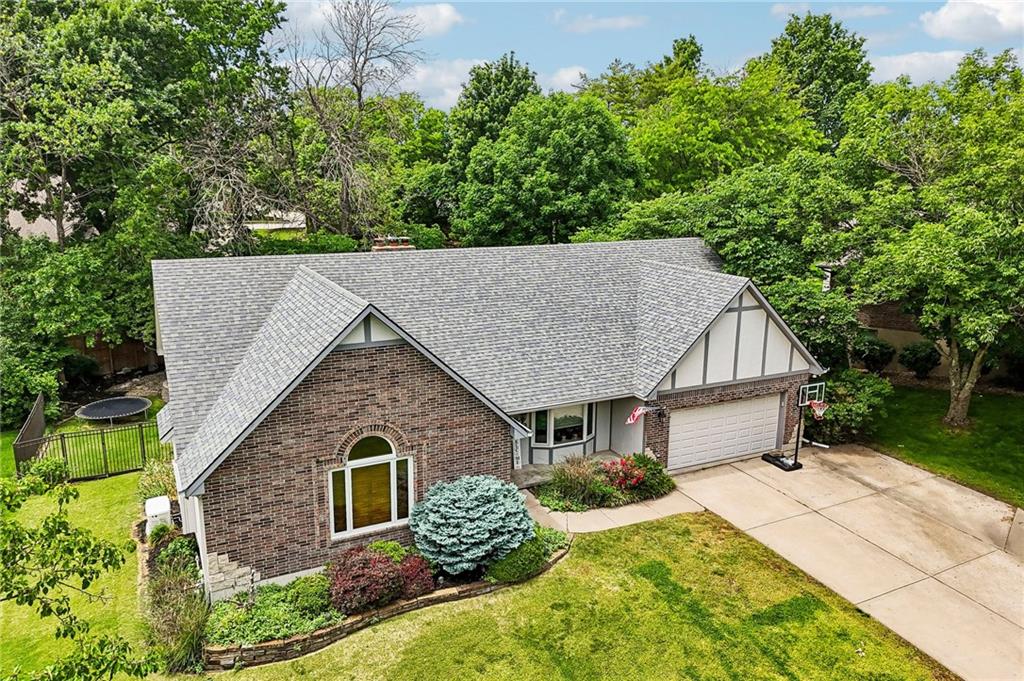 602 Fountain Hills Drive, Warrensburg, MO 64093