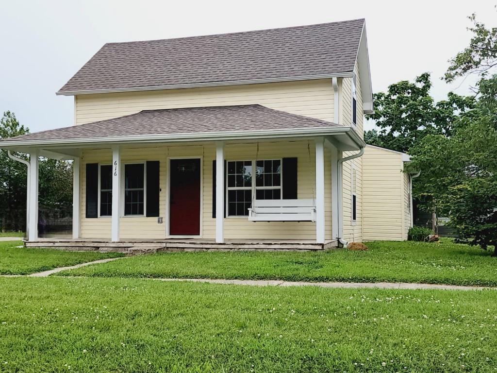 616 S 7th Street, Burlington, KS 66839