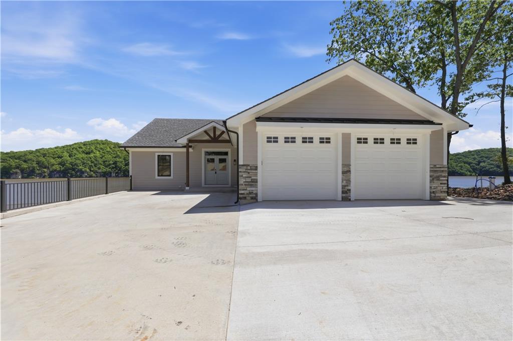 154 Lakeway Lane, Climax Springs, MO 65324