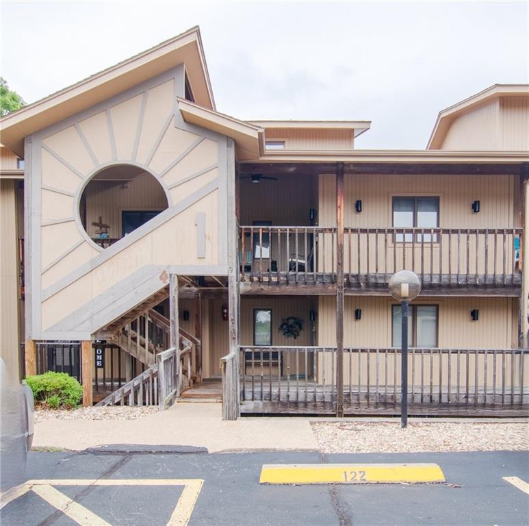 4 Sunrise Ridge Drive, Sunrise Beach, MO 65079