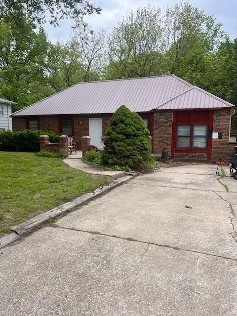 6907 NW 72nd Terrace, Kansas City, MO 64152
