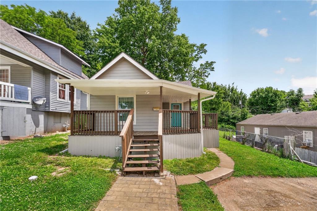 221 N 25th Street, Kansas City, KS 66102