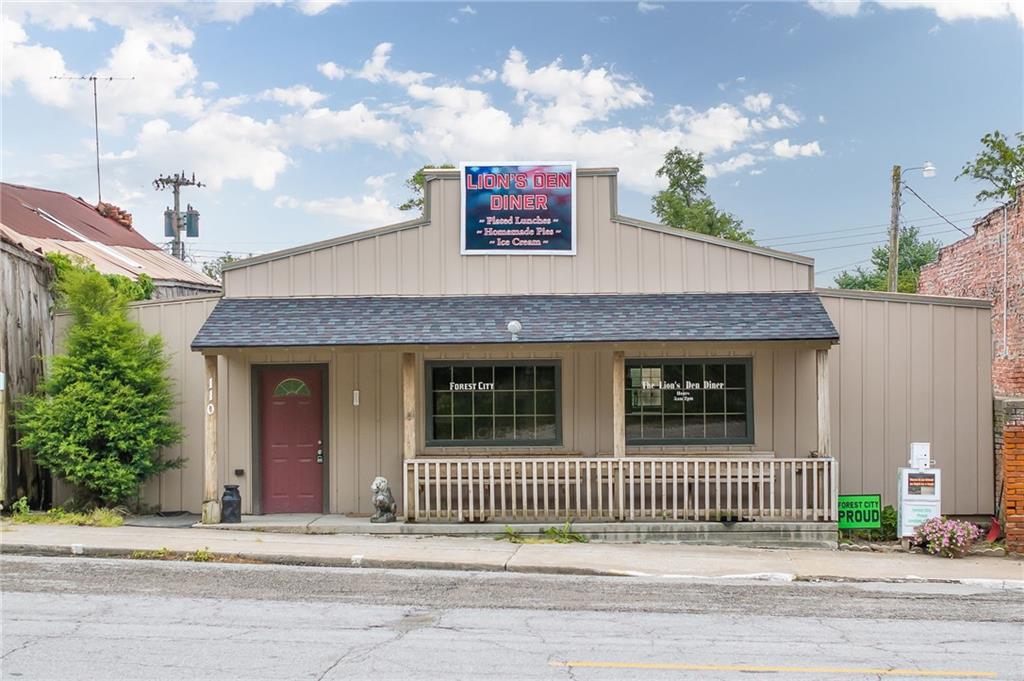 110 Grand Avenue, Forest City, MO 64451