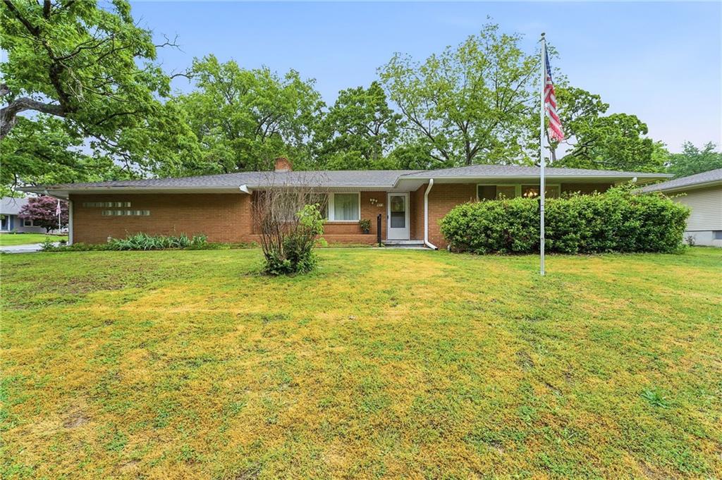 711 W Montgomery Street, Clinton, MO 64735