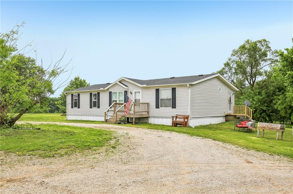 428 SW 850 Road, Chilhowee, MO 64733