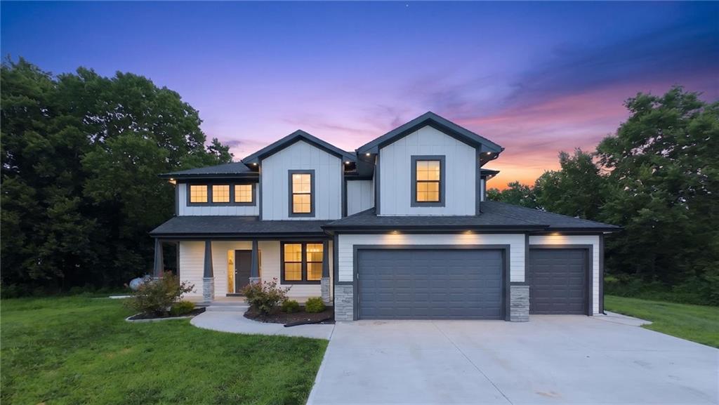 20194 207th Street, Tonganoxie, KS 66086