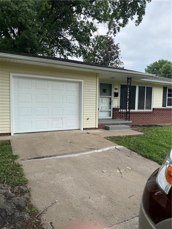 3115 Doniphan Avenue, St Joseph, MO 64507