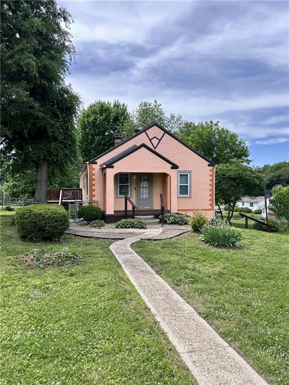 1816 S 40th Street, St Joseph, MO 64507