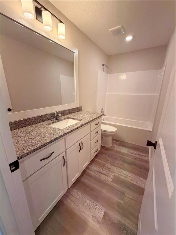 1308 NE White Oaks Lane, Oak Grove, MO 64075
