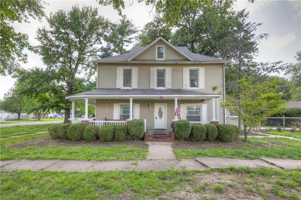 235 S Minnesota Avenue, Columbus, KS 66725