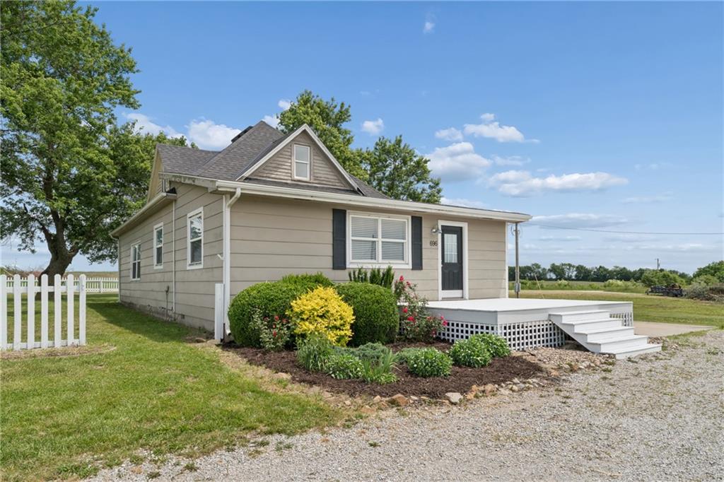696 Highway CC Road, Concordia, MO 64020