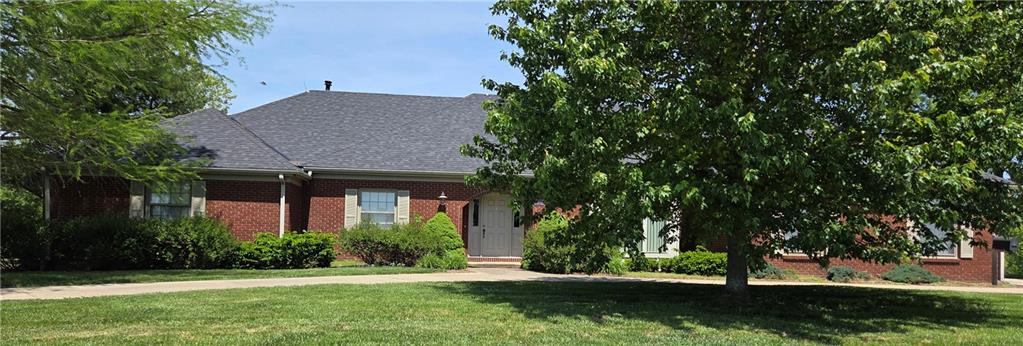 1406 S Golf Club Drive, Richmond, MO 64085