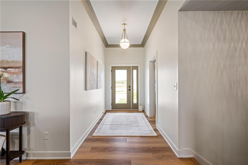 2002 SE Oak Ridge Drive, Oak Grove, MO 64075