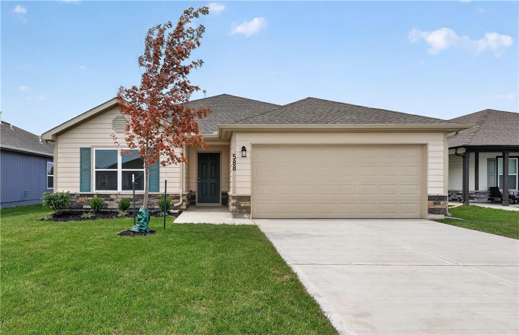 588 W Bluebird Street, Gardner, KS 66030