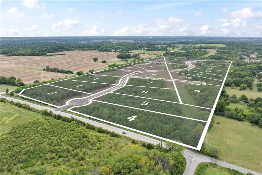 17445 Galloway Drive, Stilwell, KS 66085
