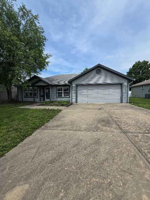 1208 Aspen Drive, Greenwood, MO 64034