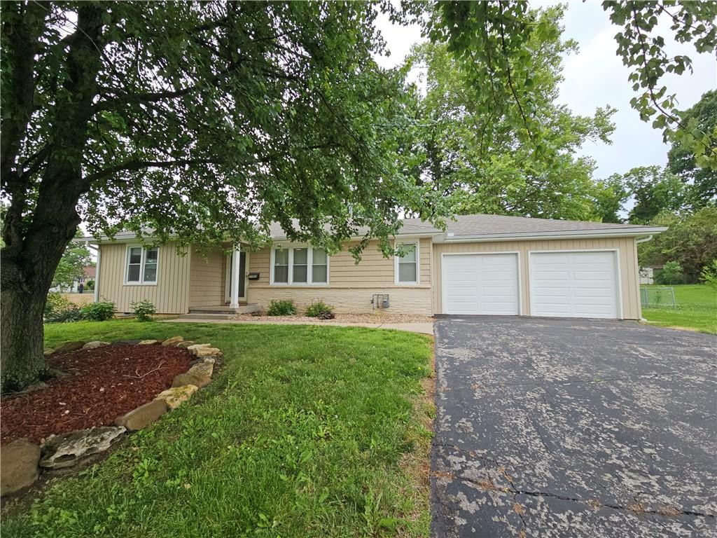 10913 W 50TH Terrace, Shawnee, KS 66203